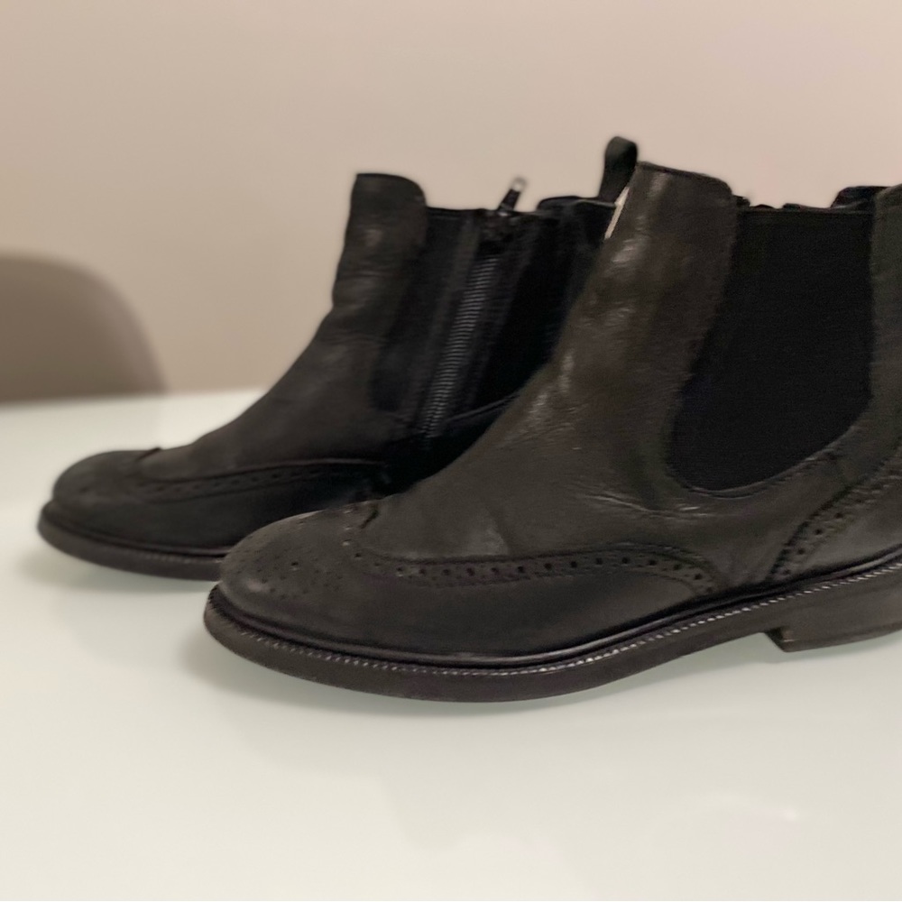Women’s Jeffrey Campbell Black Leather Booties